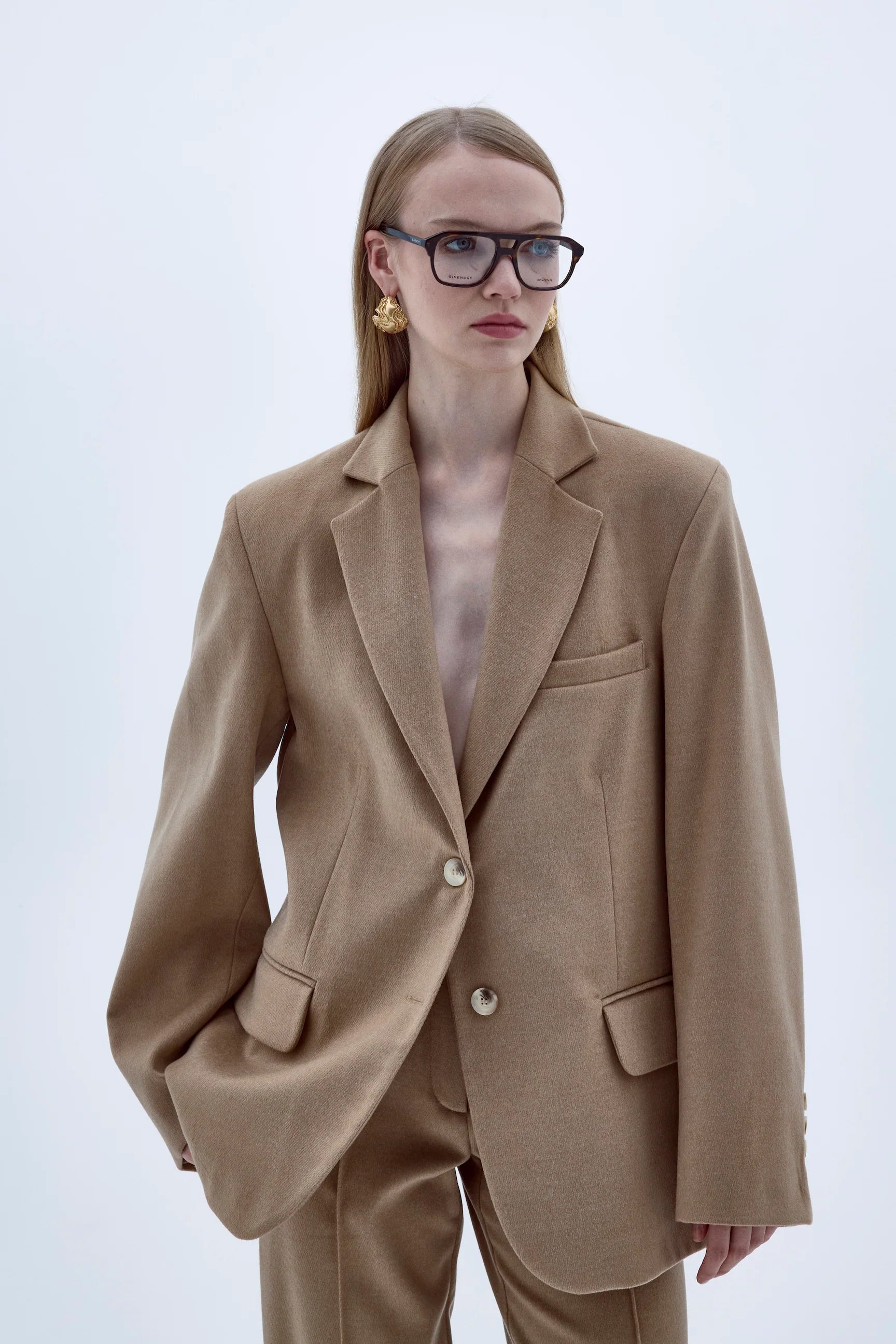 Pull col roulé en cachemire avec perles BRUNELLO CUCINELLI Pull col roulé en cachemire avec perles BRUNELLO CUCINELLI
