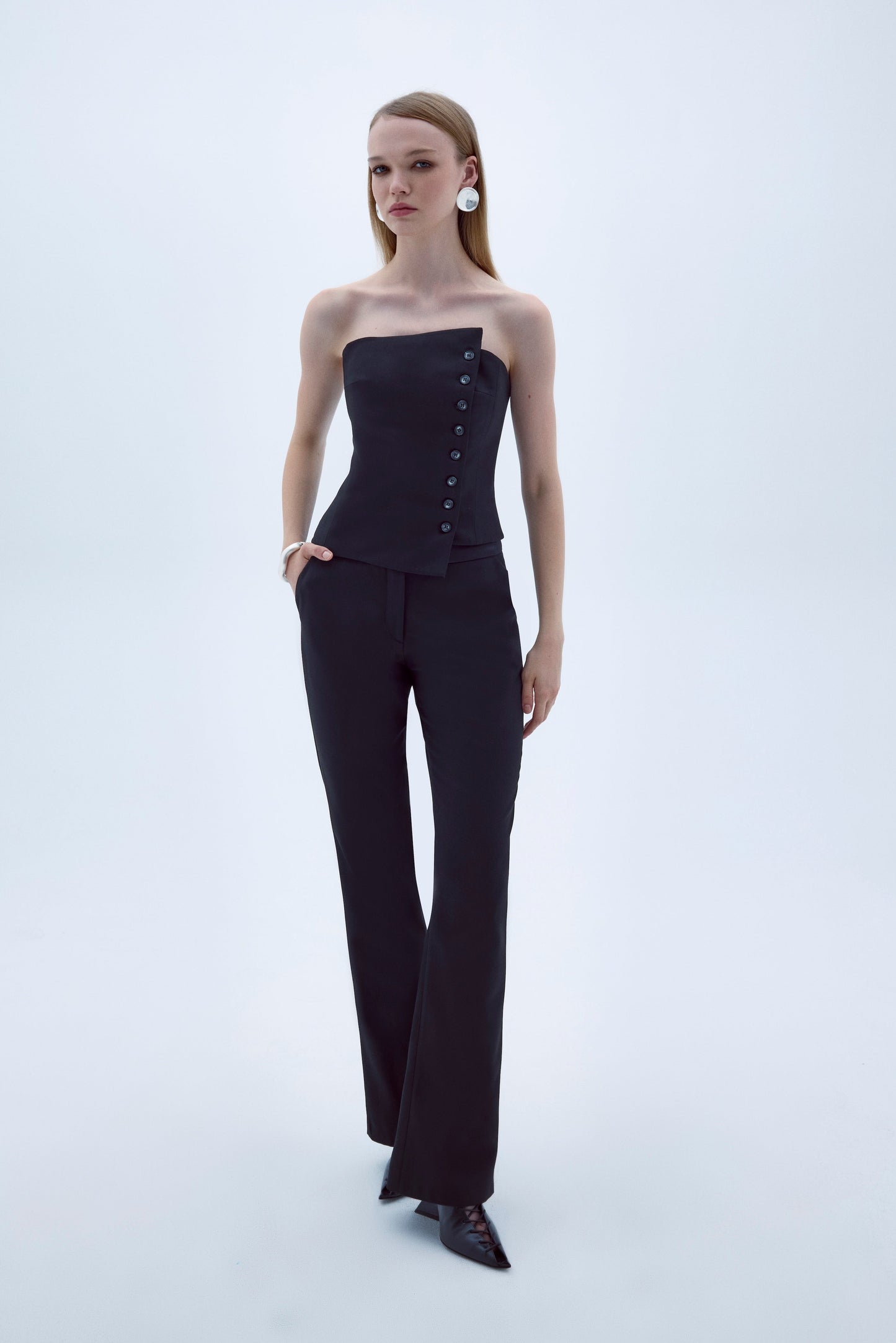 Arced Straight Cut Trouser