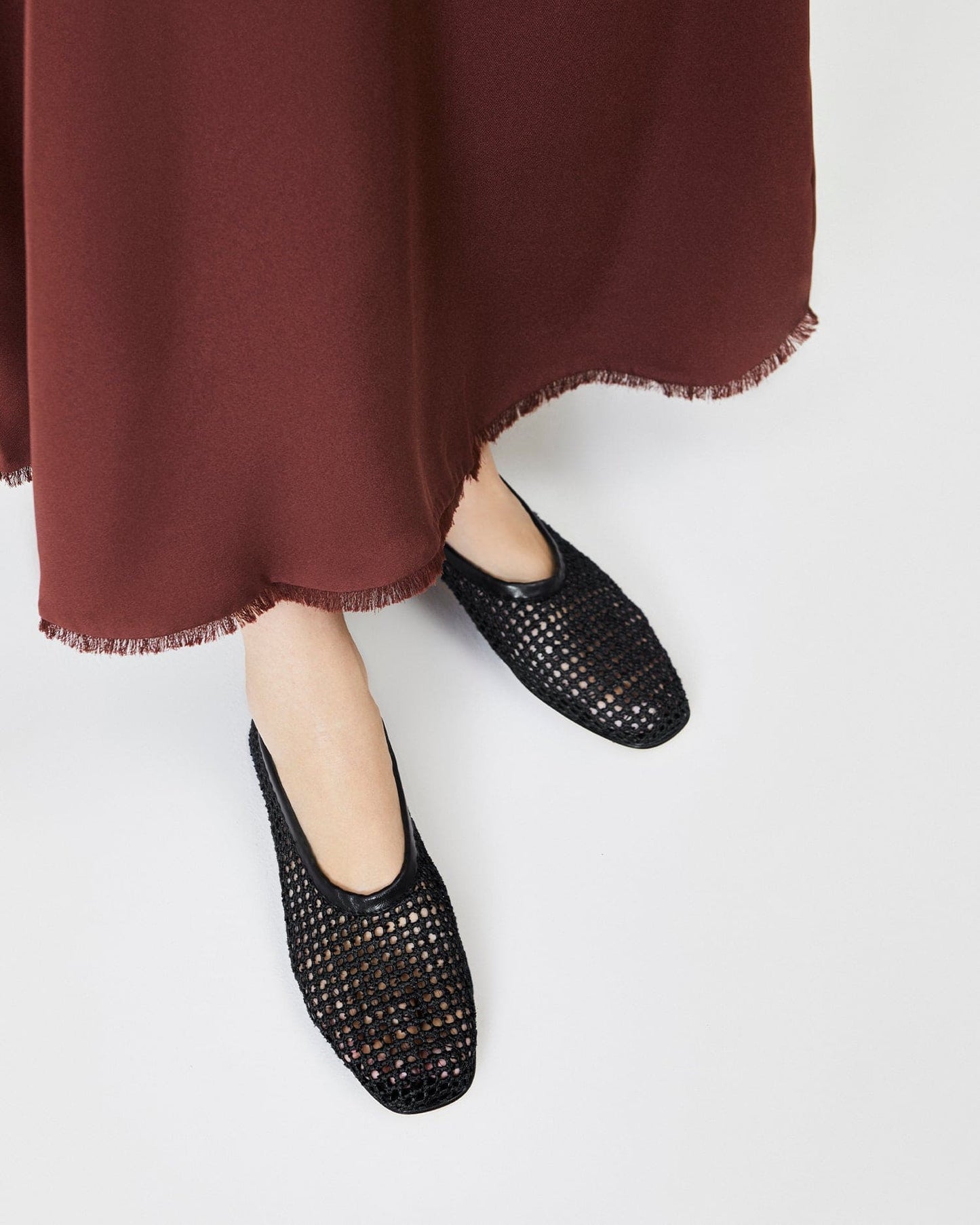 The Foundation Flat - Black Woven