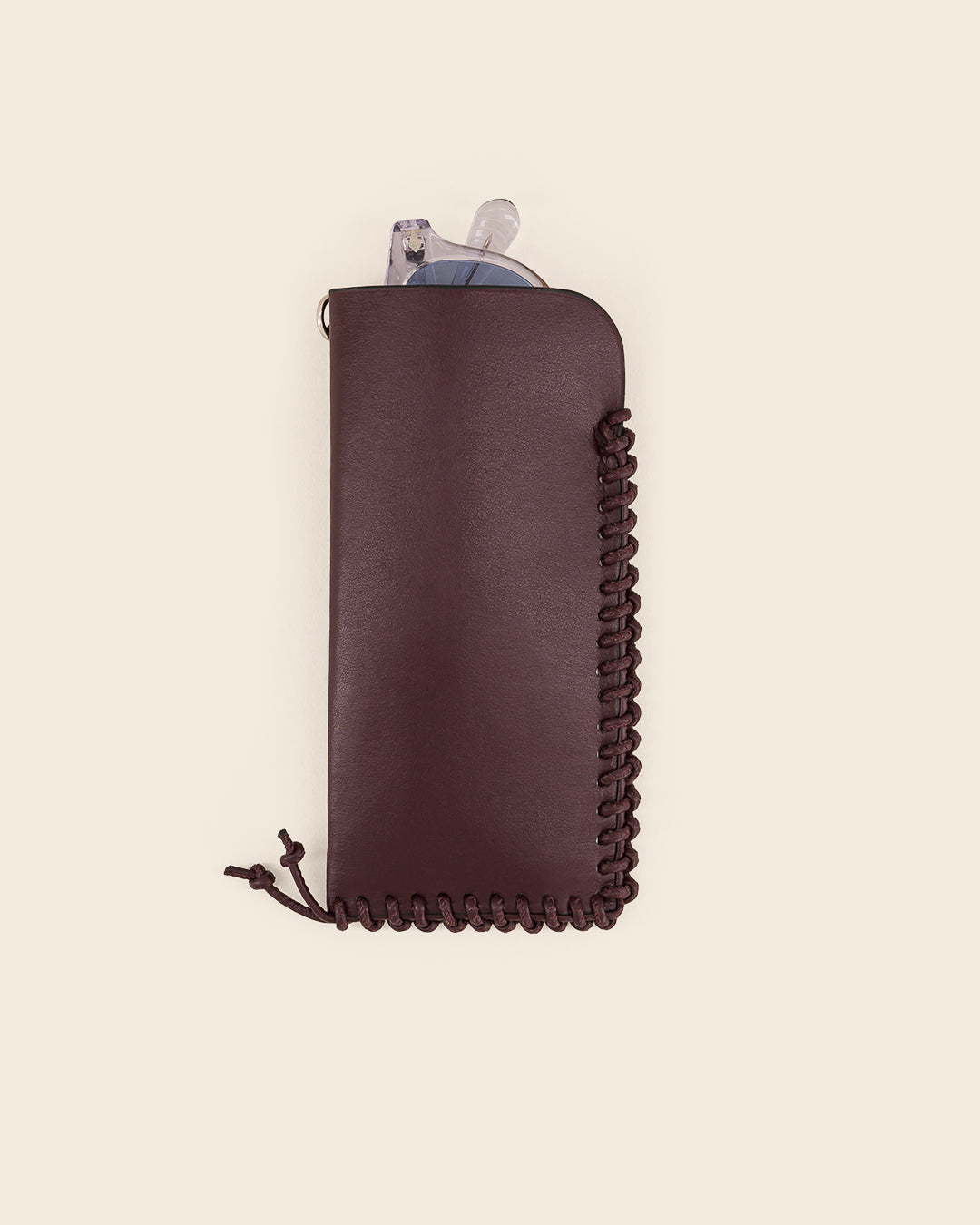 MAKALU - Bordeaux leather glasses case & burgundy leather braiding