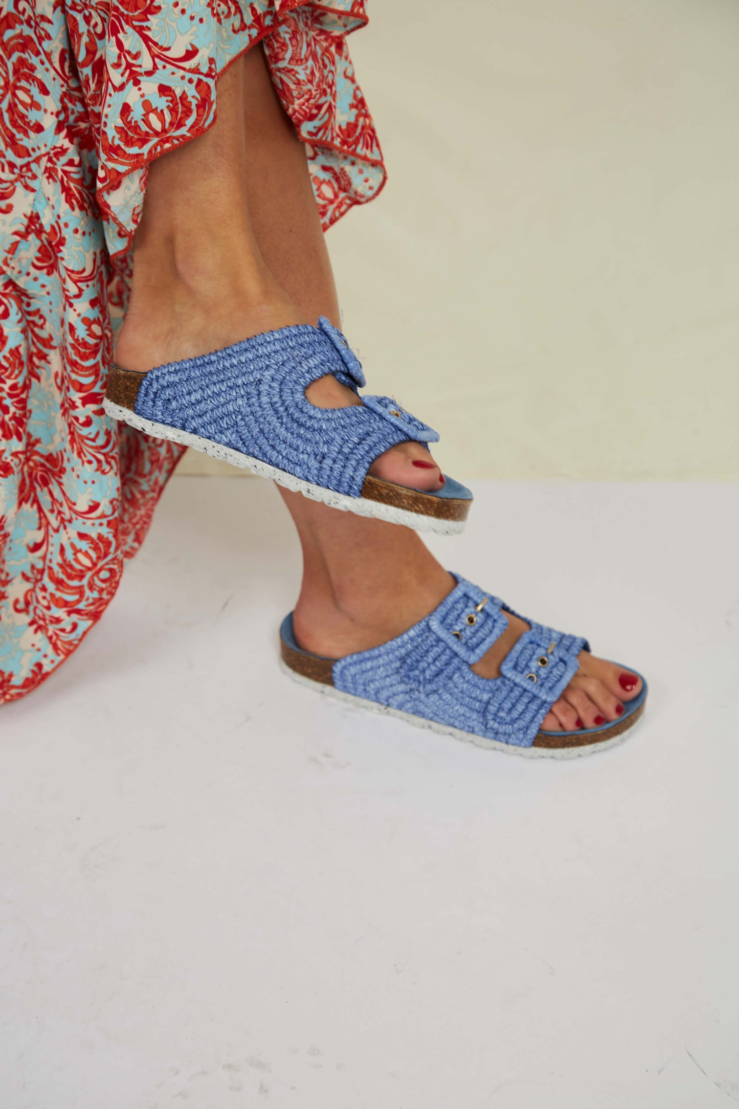 Rafia Comillas Sandals