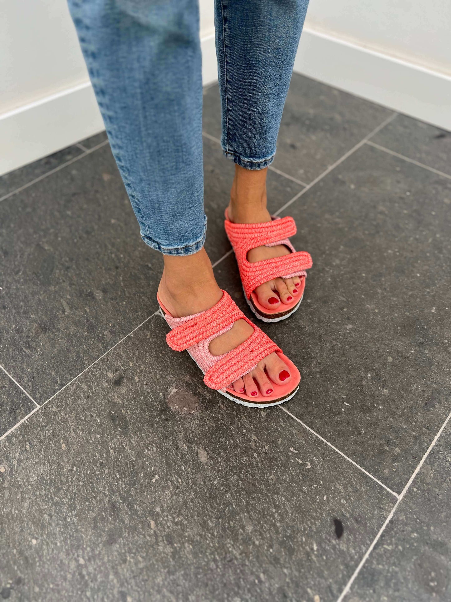 Rafia La Vera Sandals