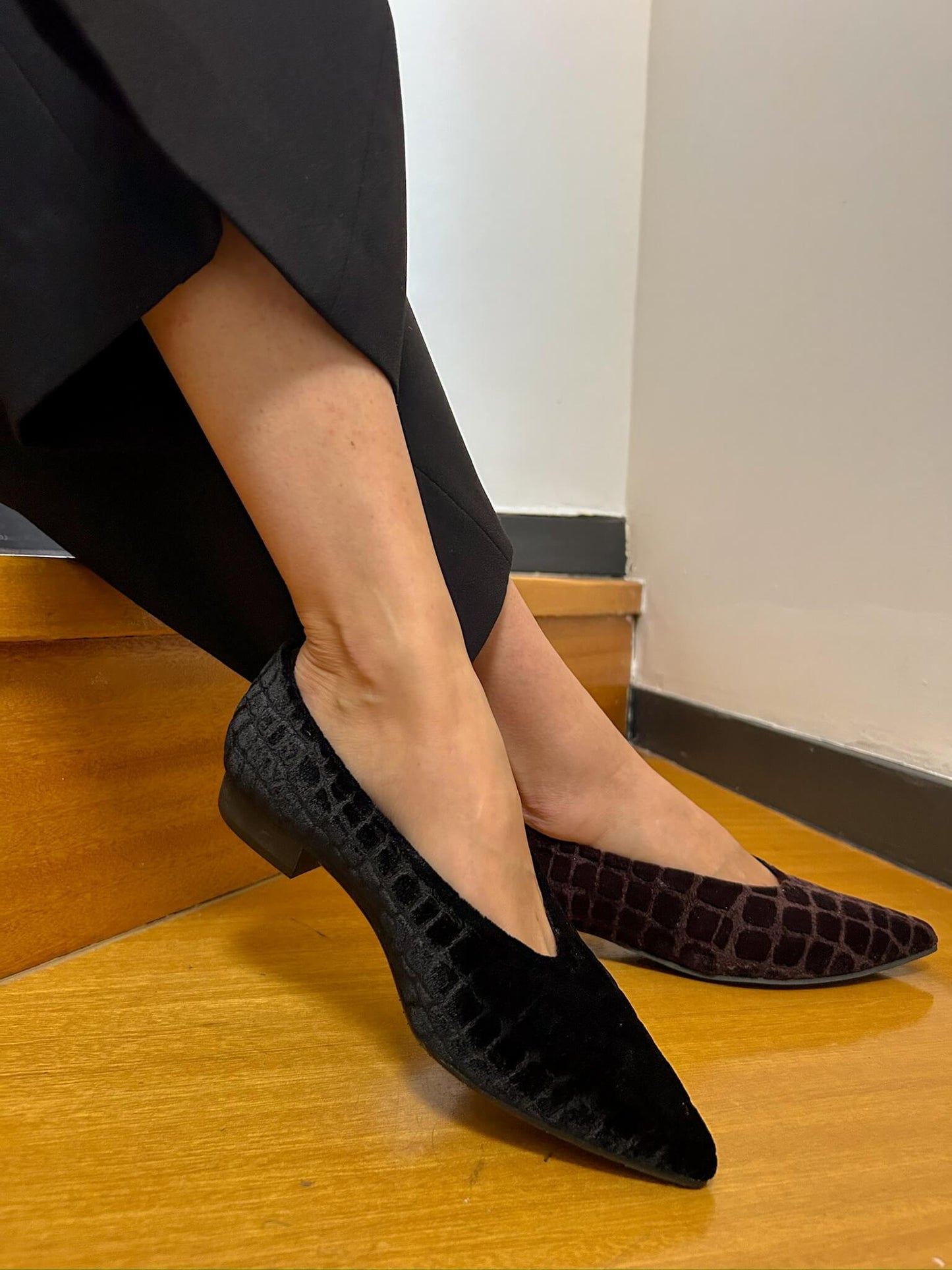 Graphite velvet ballerinas