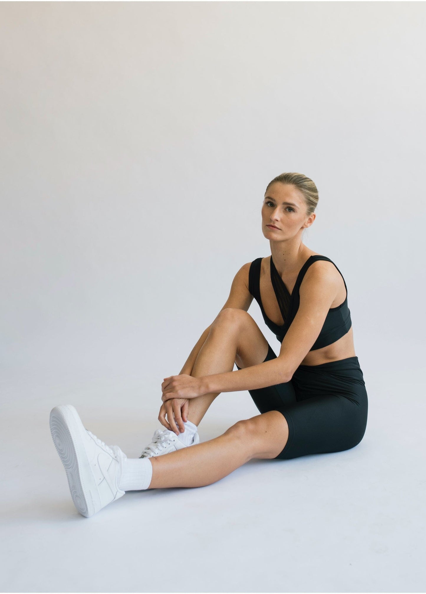 Black Crossed Top Sports Bra Bradhy