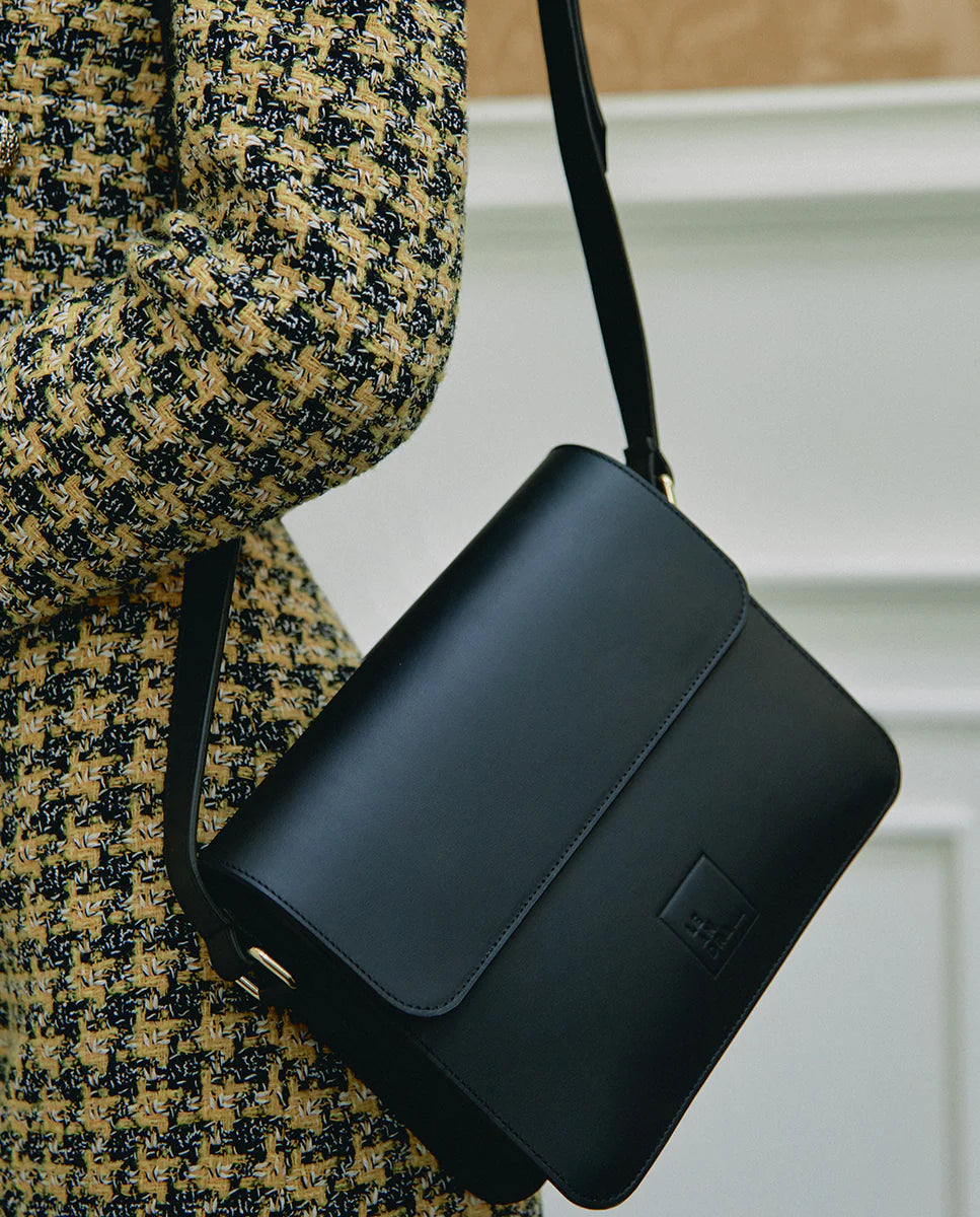 Black Square shoulder bag Crossbody Bags Leandra