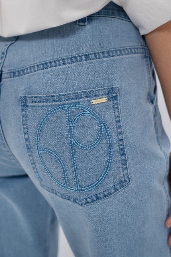 California Barrel Jeans Sky Jeans 1 People