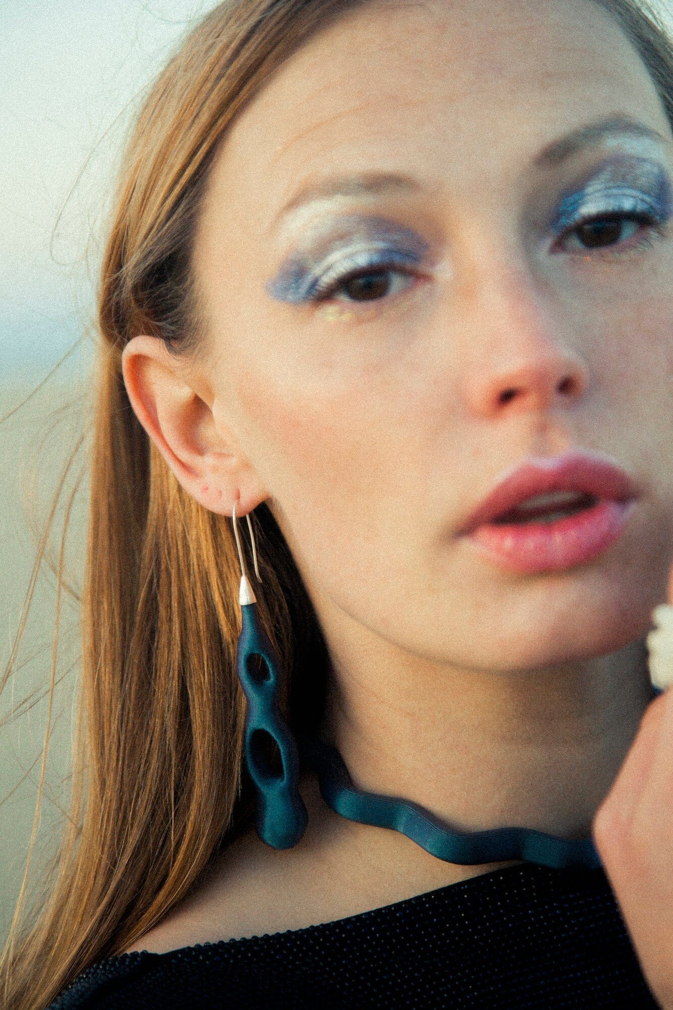 Coloso Earrings Grey Suagongo