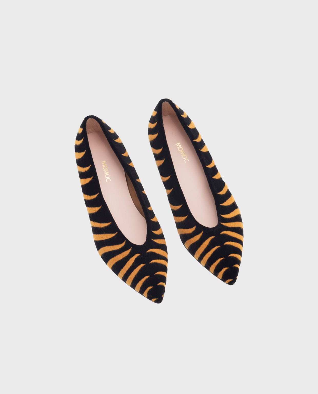 Félin Noir Vegan Flats Flats Momoc Shoes