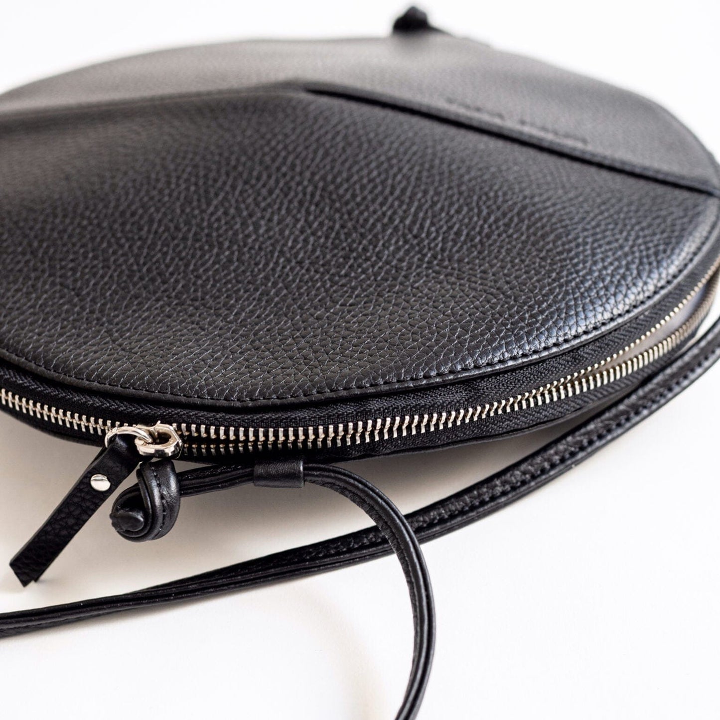 Onna Crossbody Bags Yama Malva