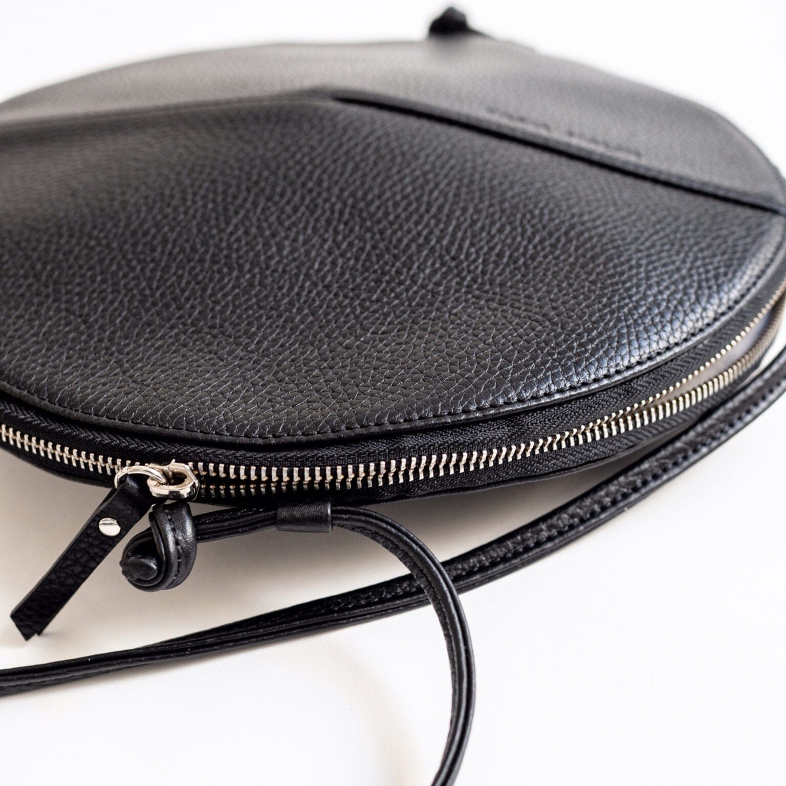 Onna Crossbody Bags Yama Malva