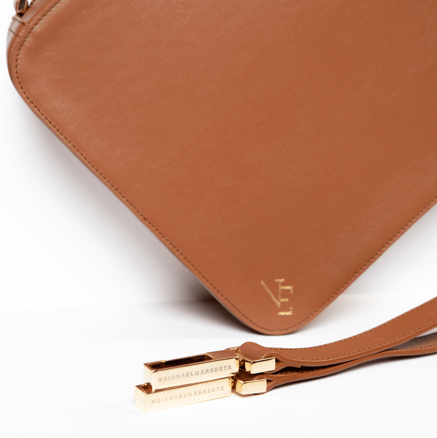 Sella Leather Handbags Naiara Elgarresta