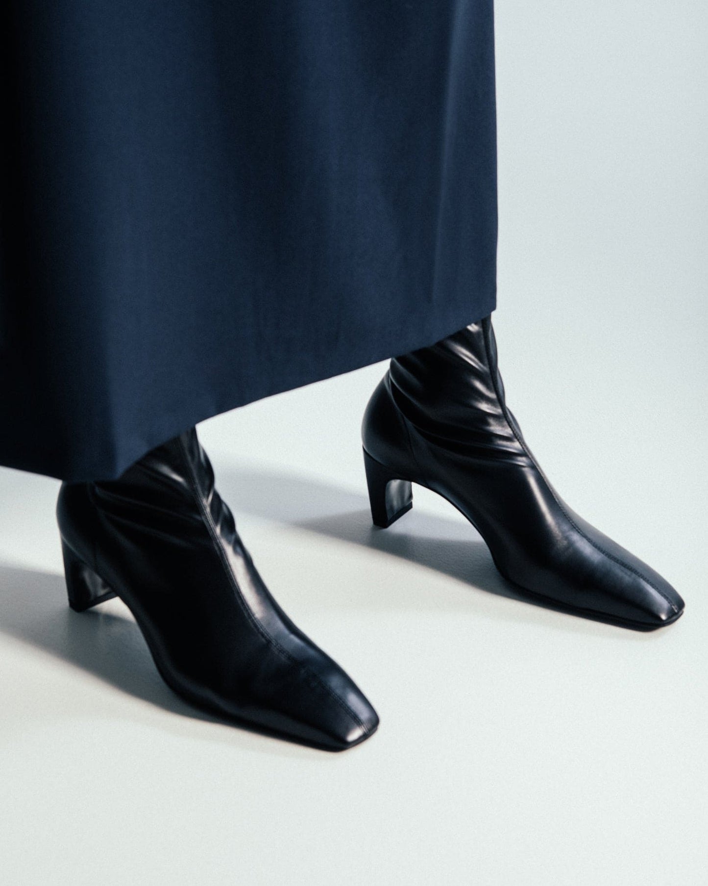 The Glove Boot - Black