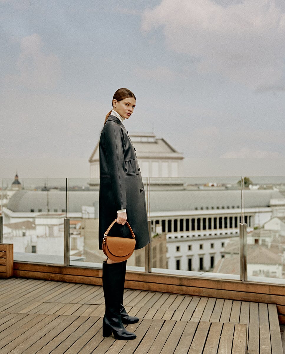 Leather Saddle bag - Caramel Leather Leandra