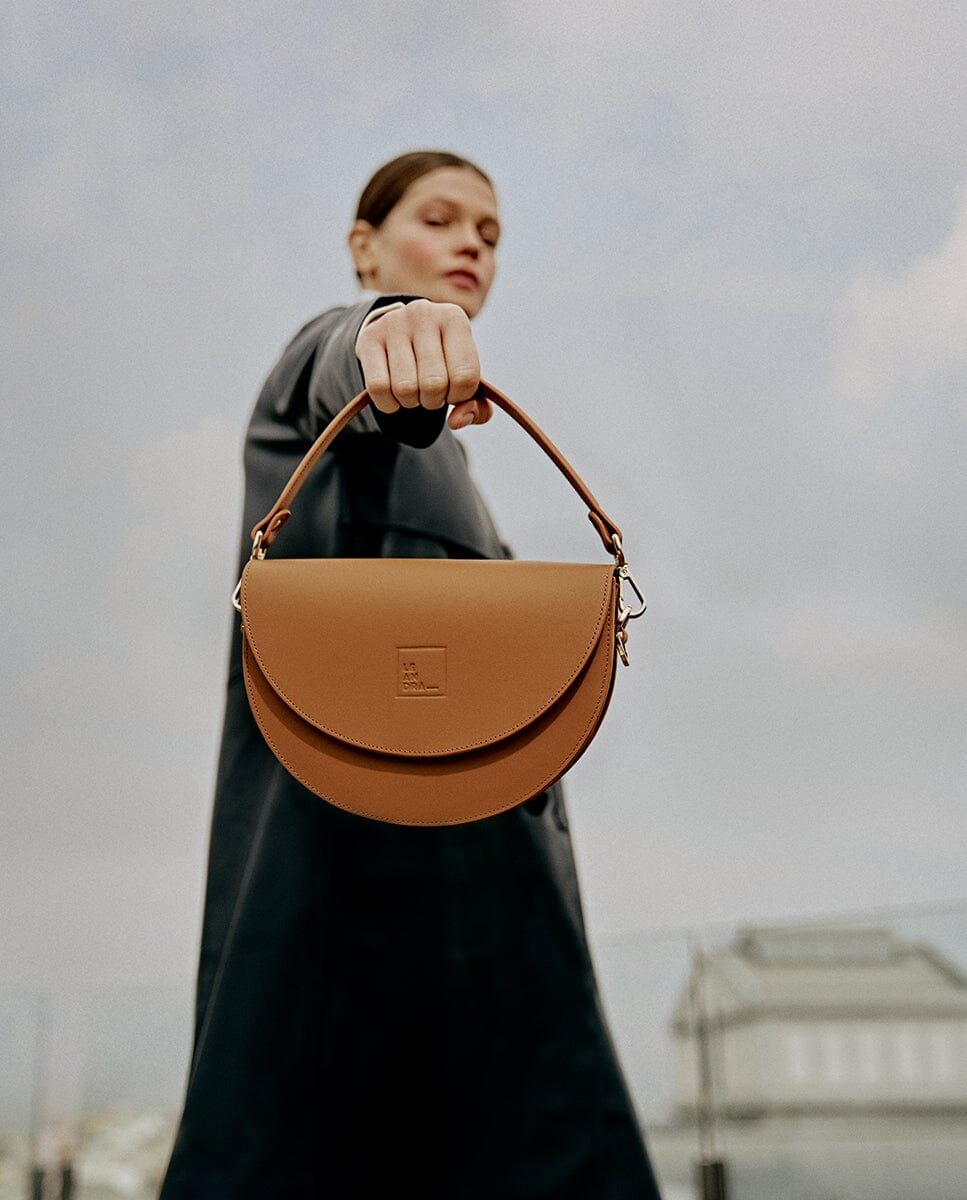 Leather Saddle bag - Caramel Leather Leandra