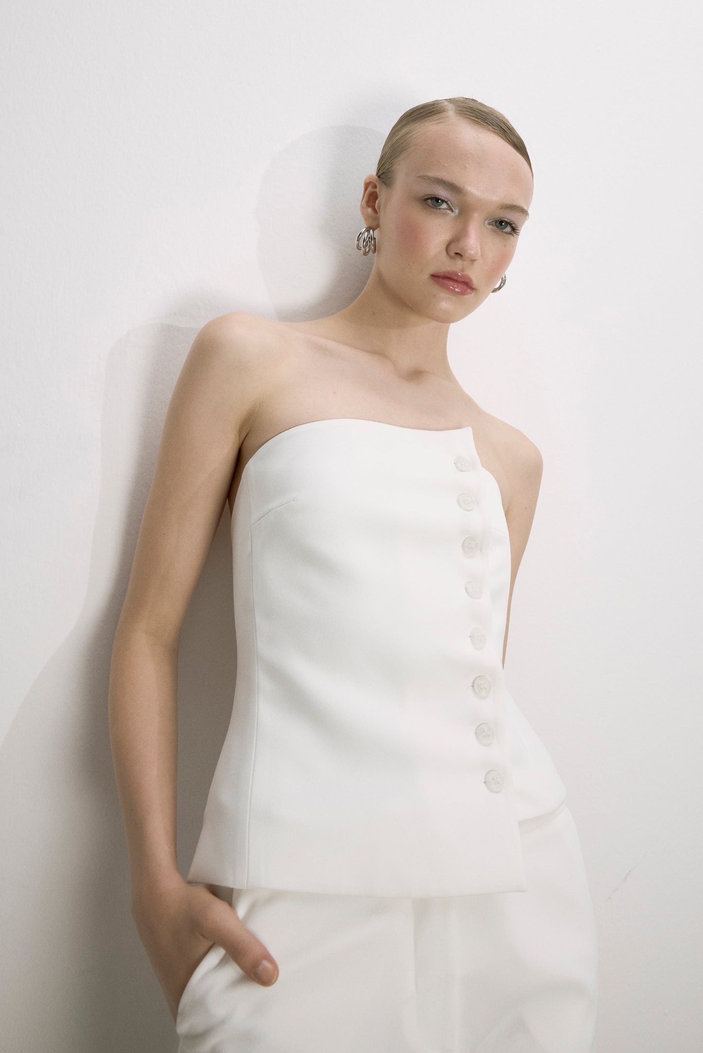 Odyle Crepe Bustier in Blanche