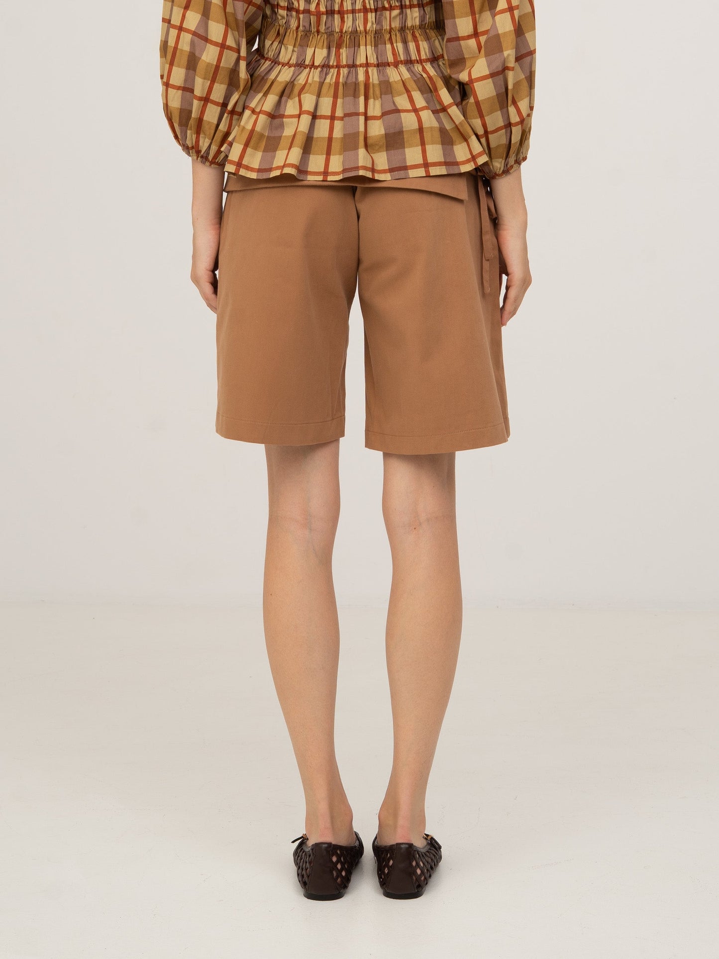 Chalet Brown Bermudas