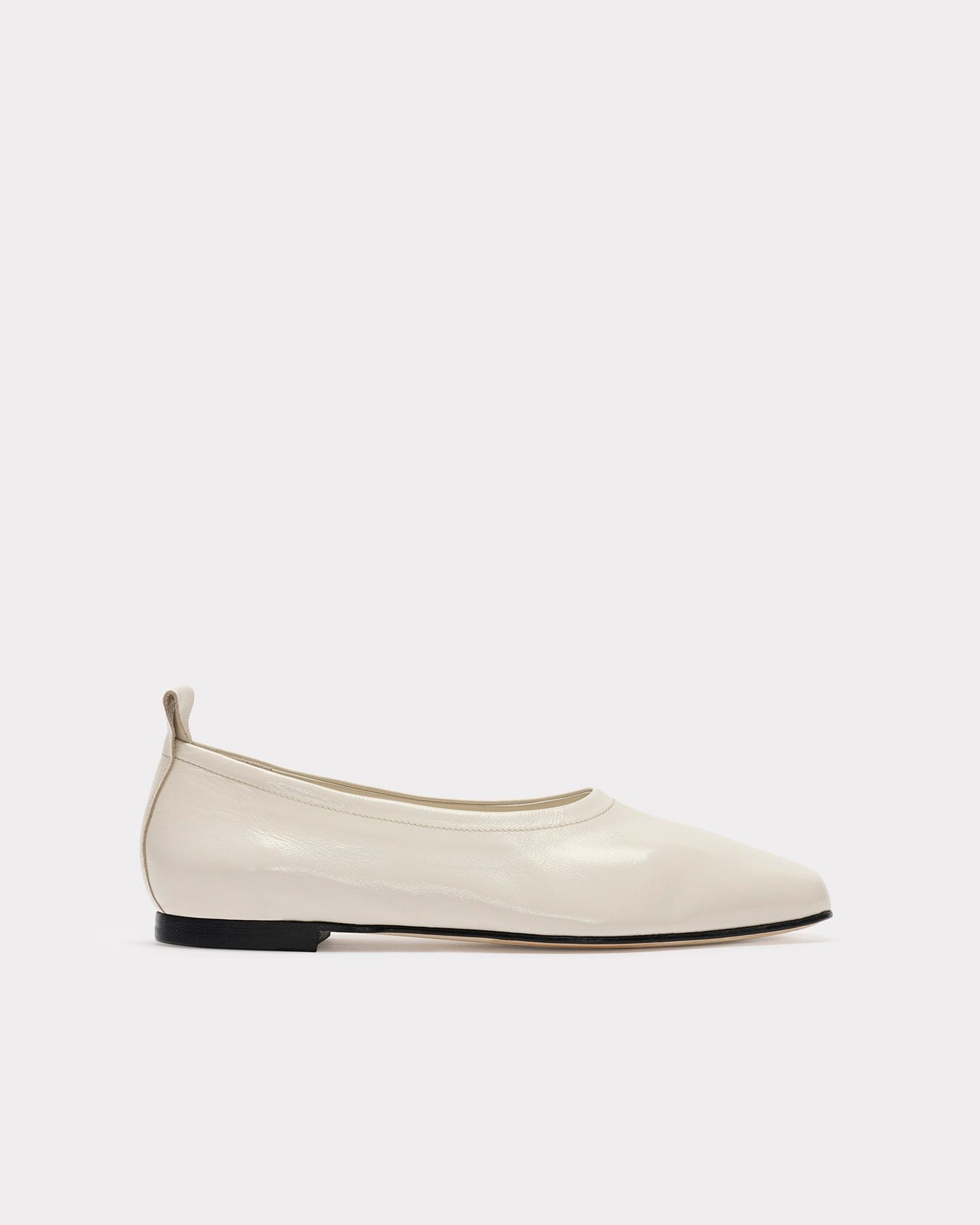 The Foundation Flat in Cream Patent