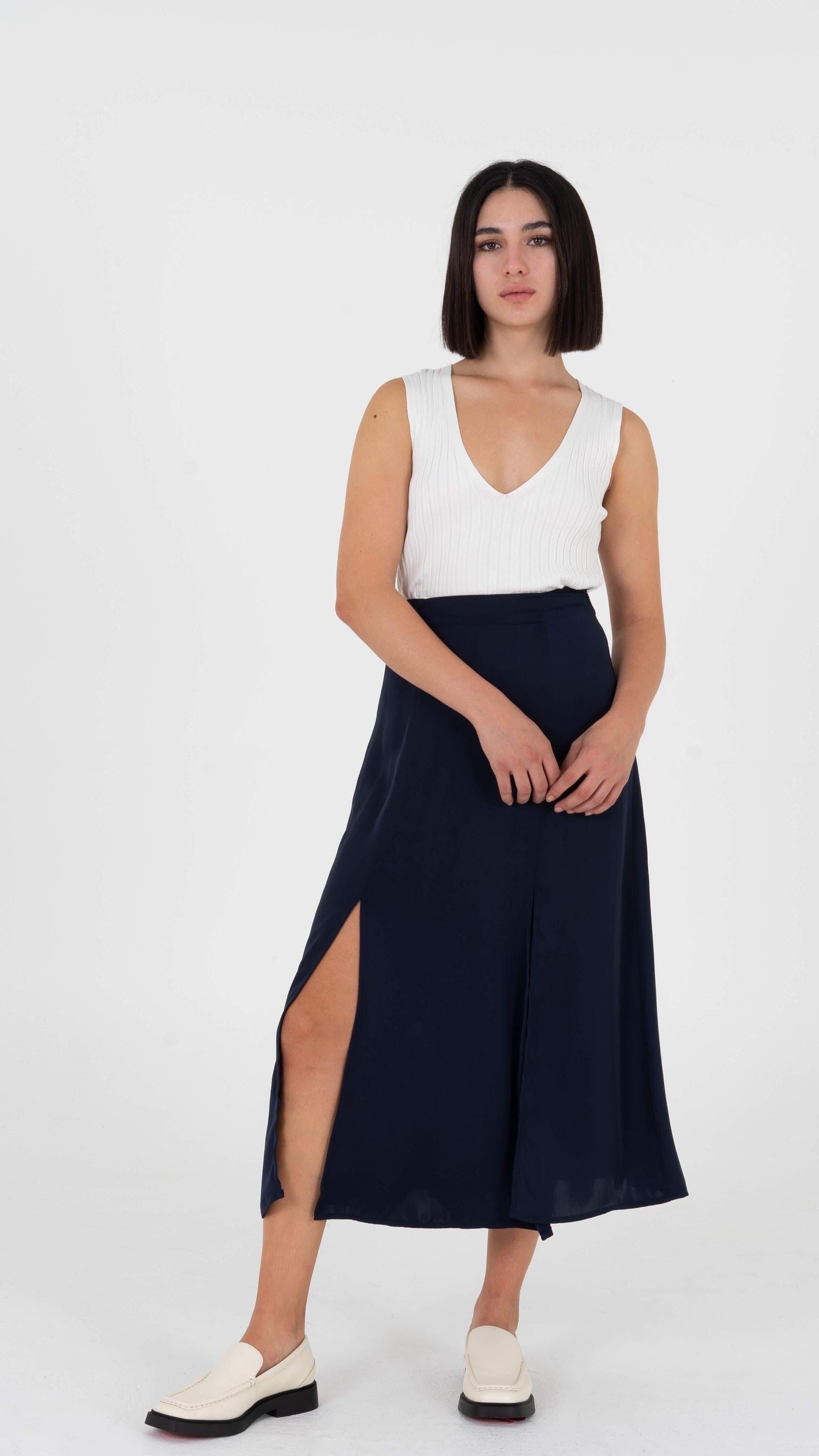 Fluid office skirt Midi Skirt Carmen Says 