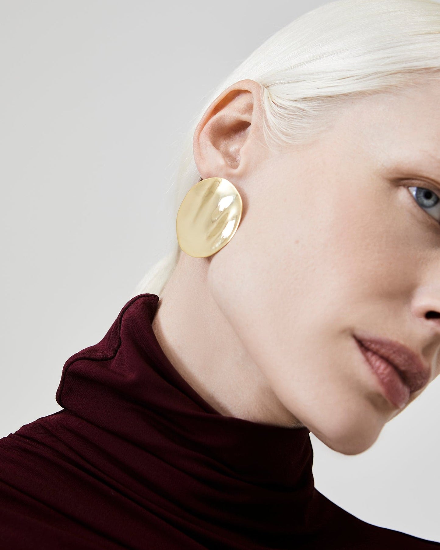 The Disc Earrings - Gold