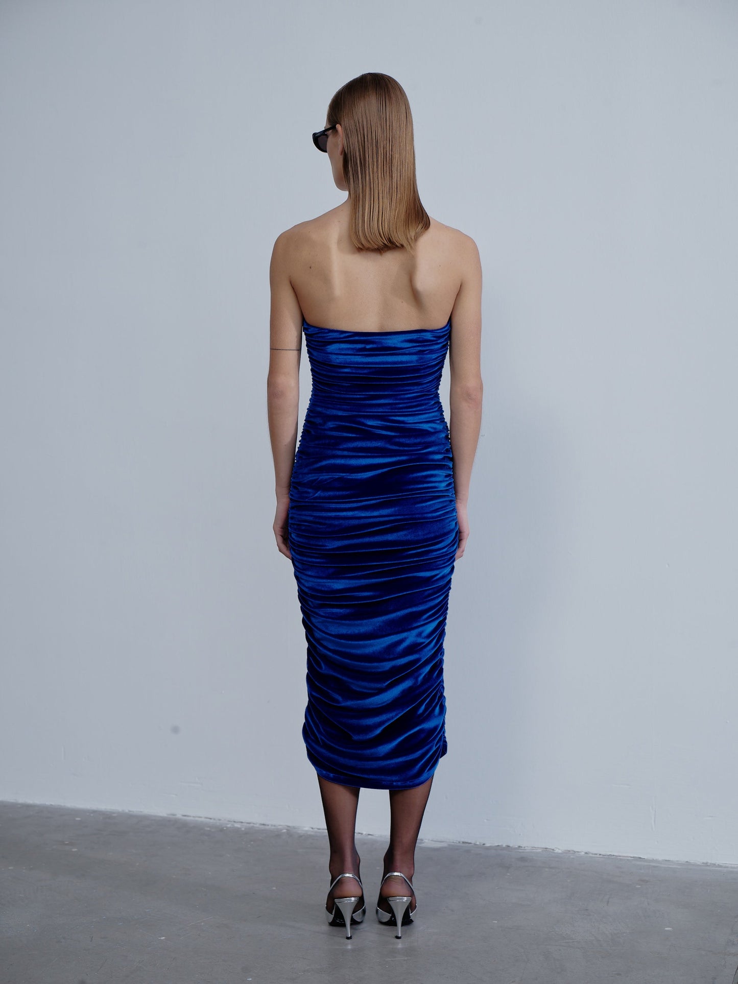 Luce Velvet Midi Dress in Bleu
